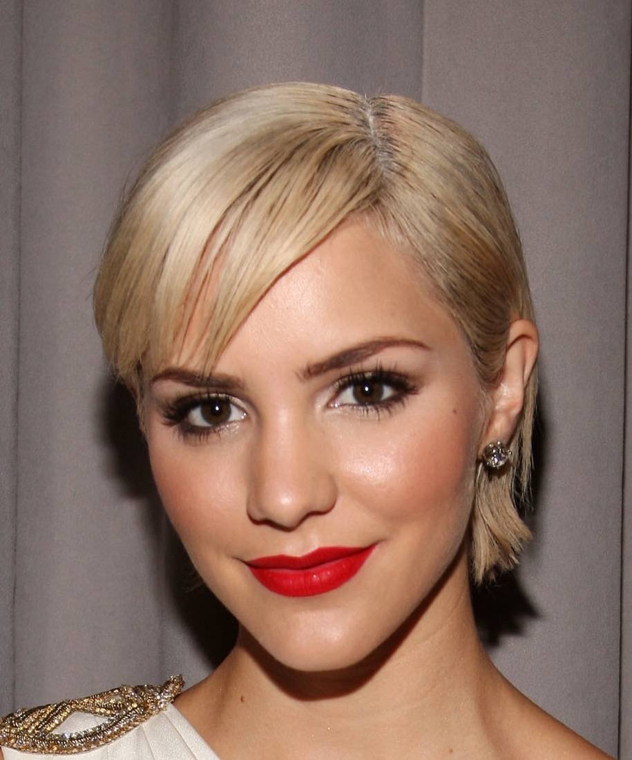 25 Stunning Short Blonde Hairstyles For Women