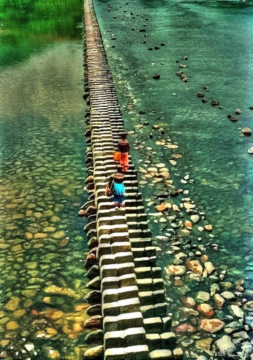 Piano Bridge,China