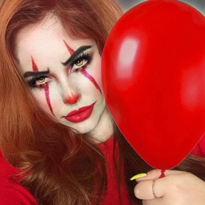 25 Funky Clown Makeup Ideas For Halloween
