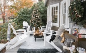 35 Outdoor Christmas Decorations For This Year