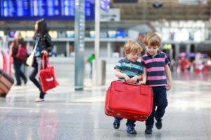 6 Amazing Traveling Tips for Traveling with Kids